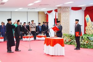 Gubernur Resmi Lantik Denny Harianto sebagai Sekprov Kaltara